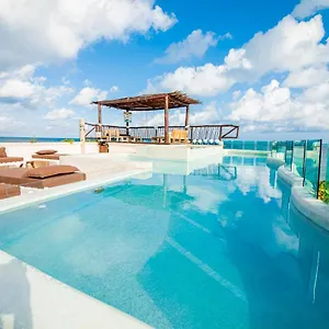 Spirit 4*, Isla Holbox Mexico