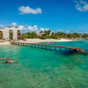 nerea-tulum.quintano-roohotels.com/